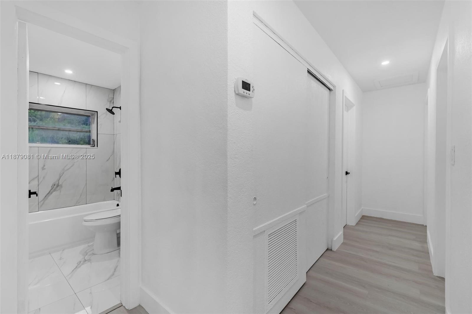 WINDWARD ESTATES SEC 1 - Residential Lease