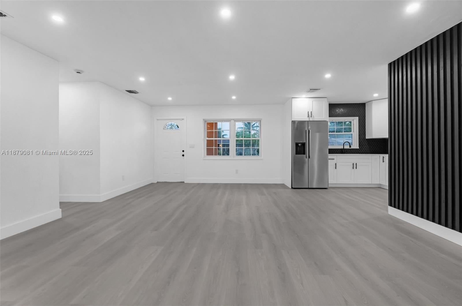 WINDWARD ESTATES SEC 1 - Residential Lease