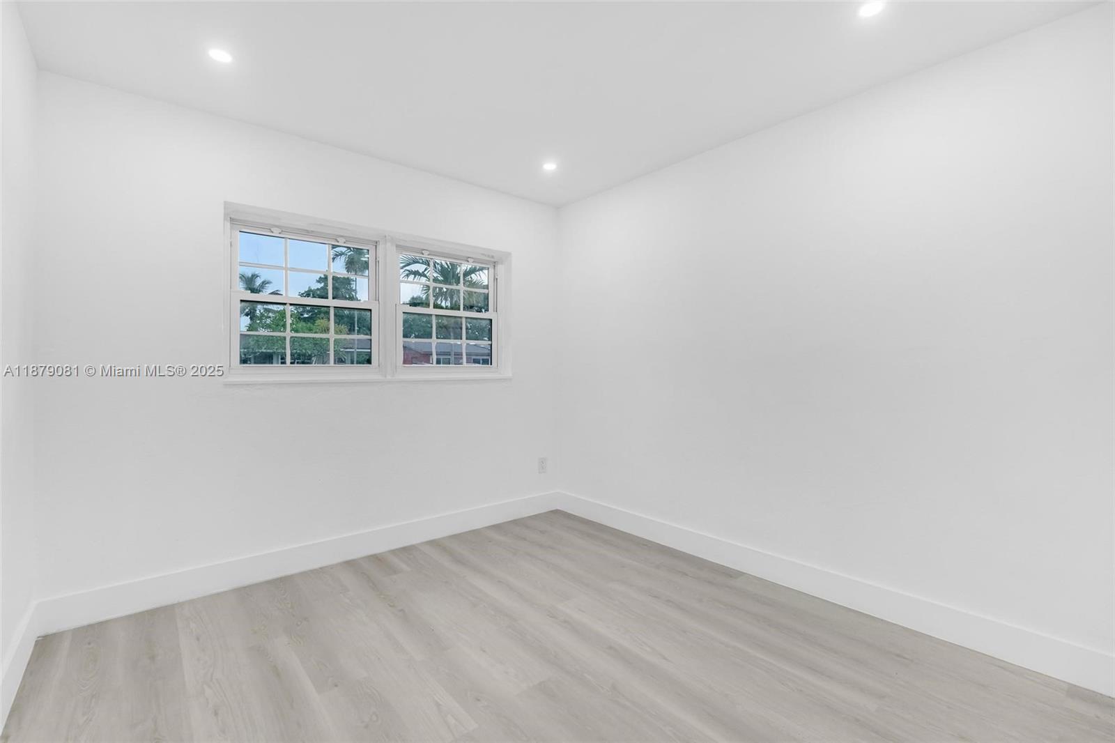 WINDWARD ESTATES SEC 1 - Residential Lease