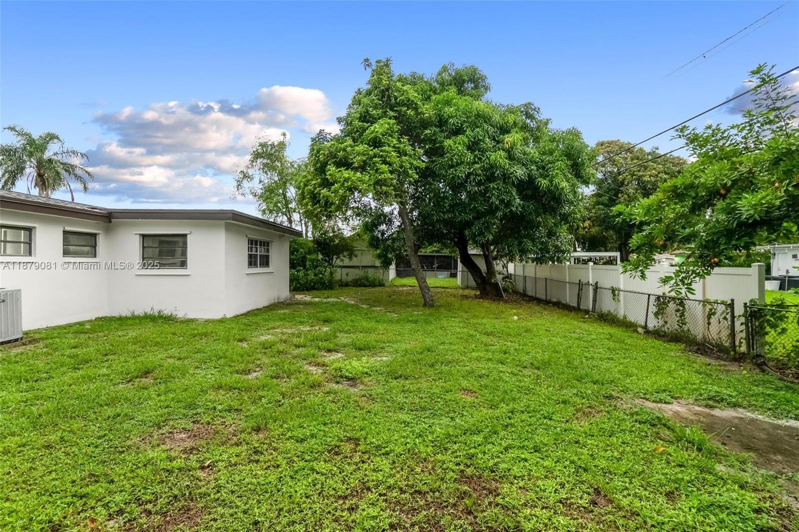 WINDWARD ESTATES SEC 1 - Residential Lease