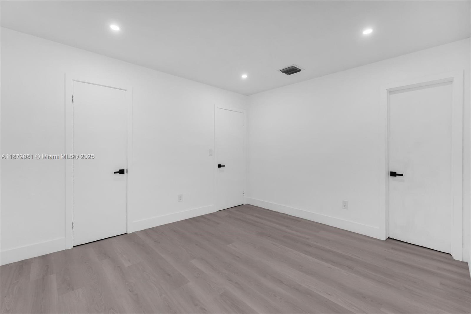 WINDWARD ESTATES SEC 1 - Residential Lease