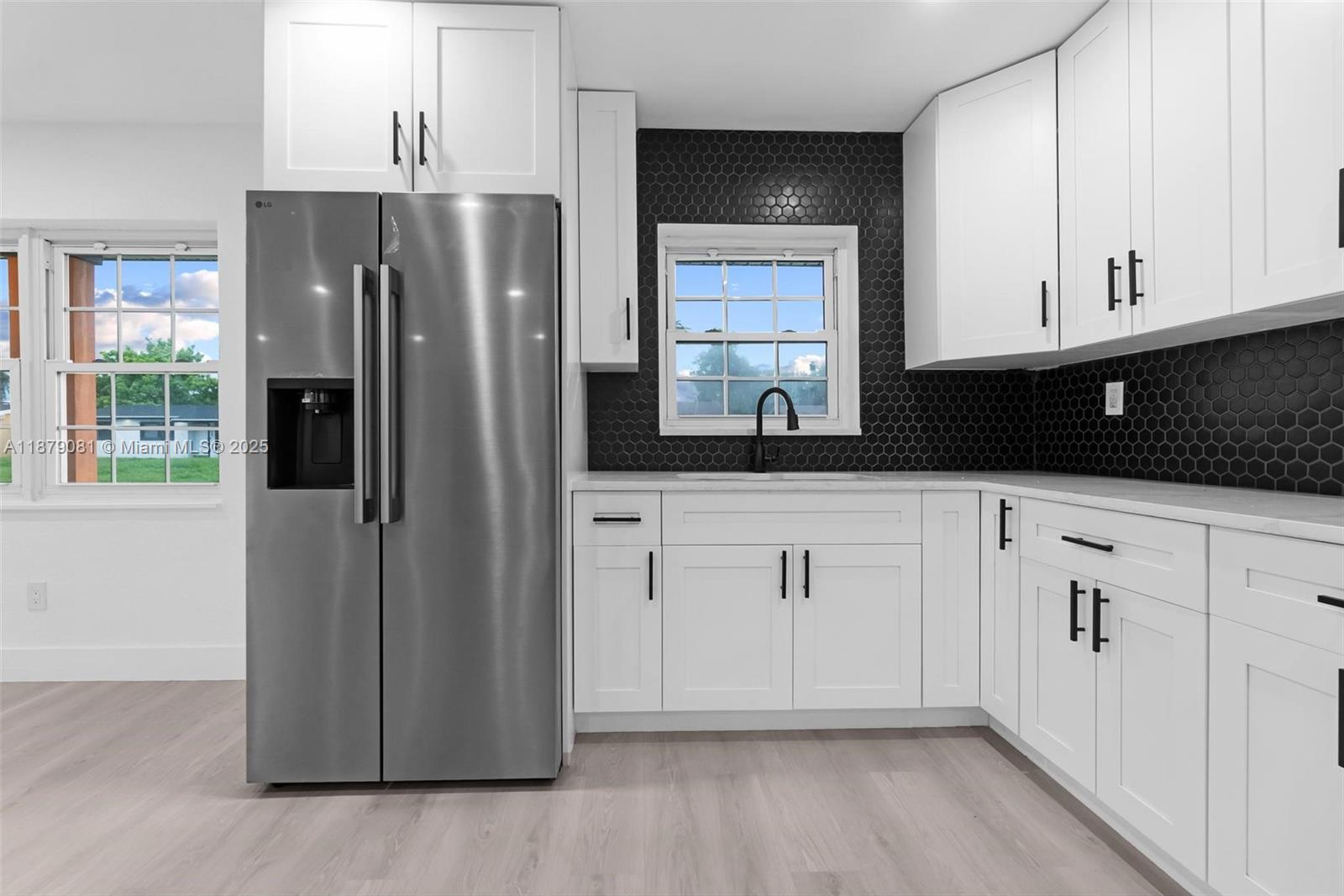 WINDWARD ESTATES SEC 1 - Residential Lease