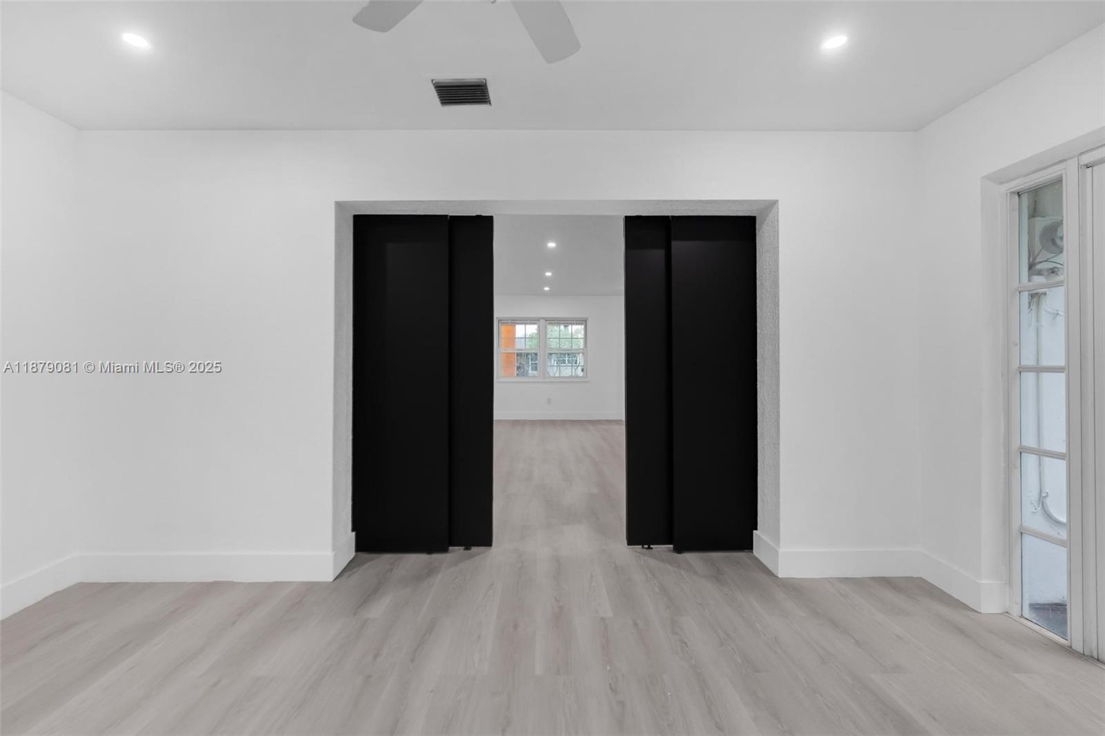 WINDWARD ESTATES SEC 1 - Residential Lease