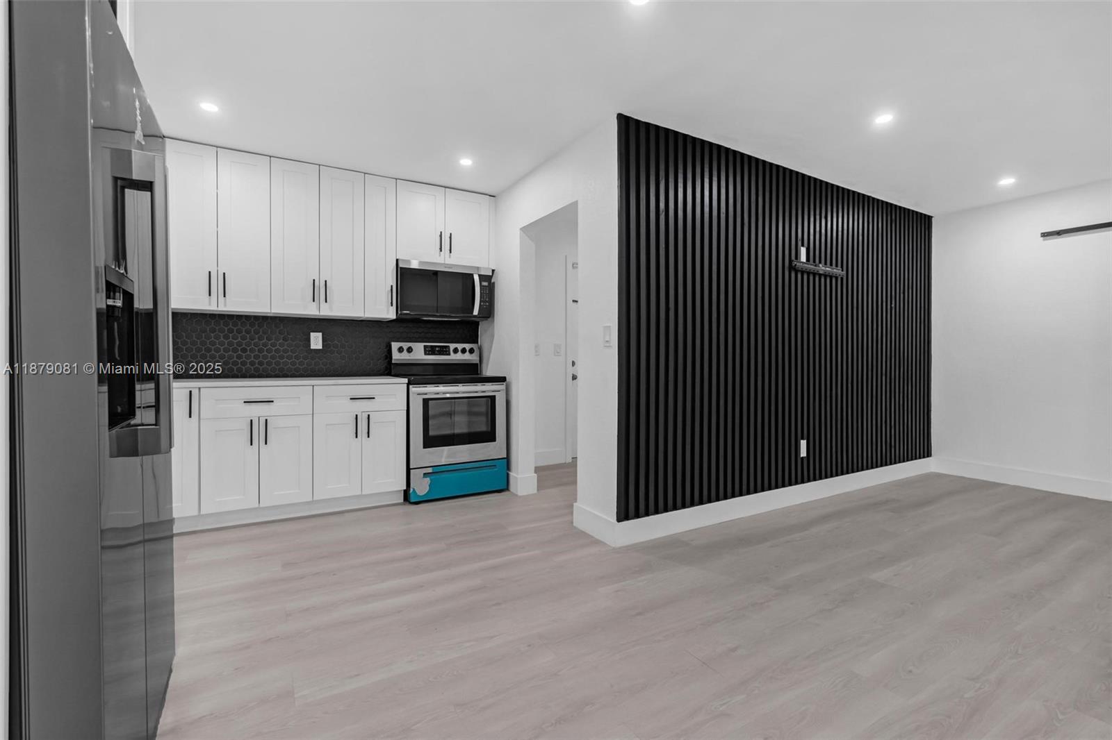 WINDWARD ESTATES SEC 1 - Residential Lease