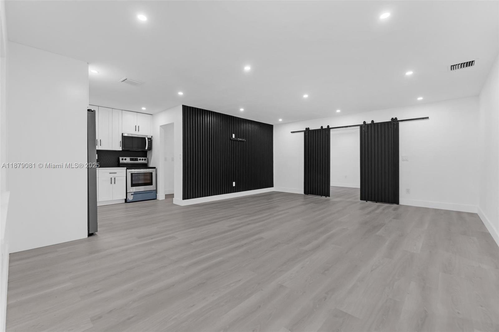 WINDWARD ESTATES SEC 1 - Residential Lease