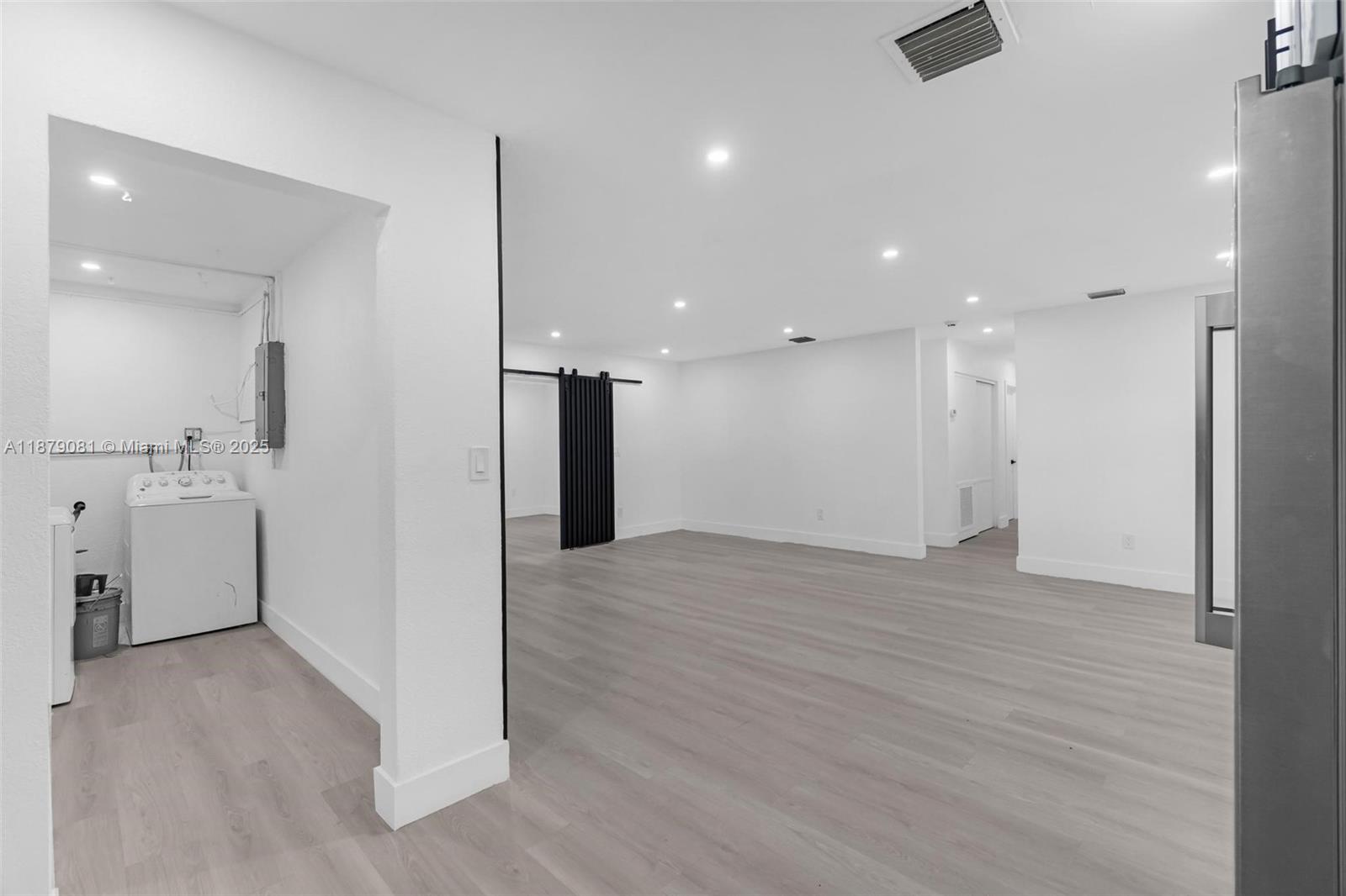 WINDWARD ESTATES SEC 1 - Residential Lease