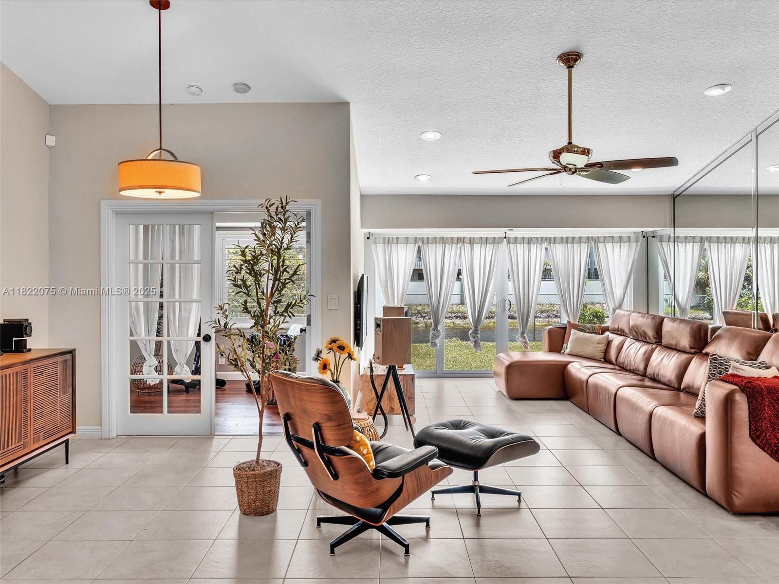 3920 NW 20th St