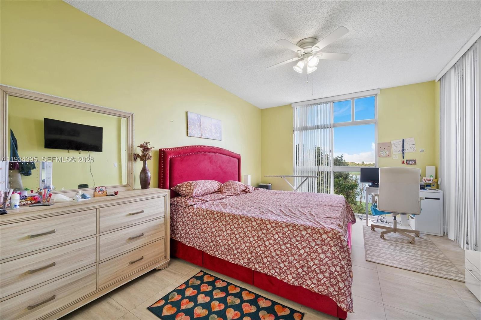 DORAL HOUSE CONDO NO 1 - Residential