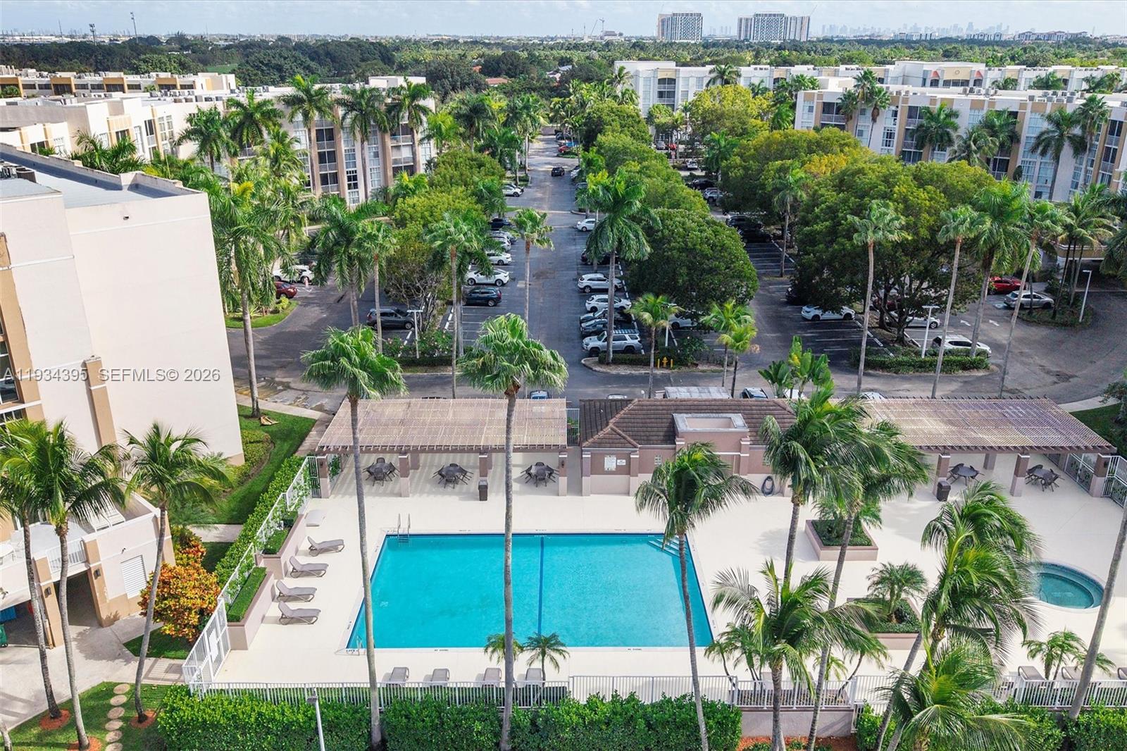 DORAL HOUSE CONDO NO 1 - Residential