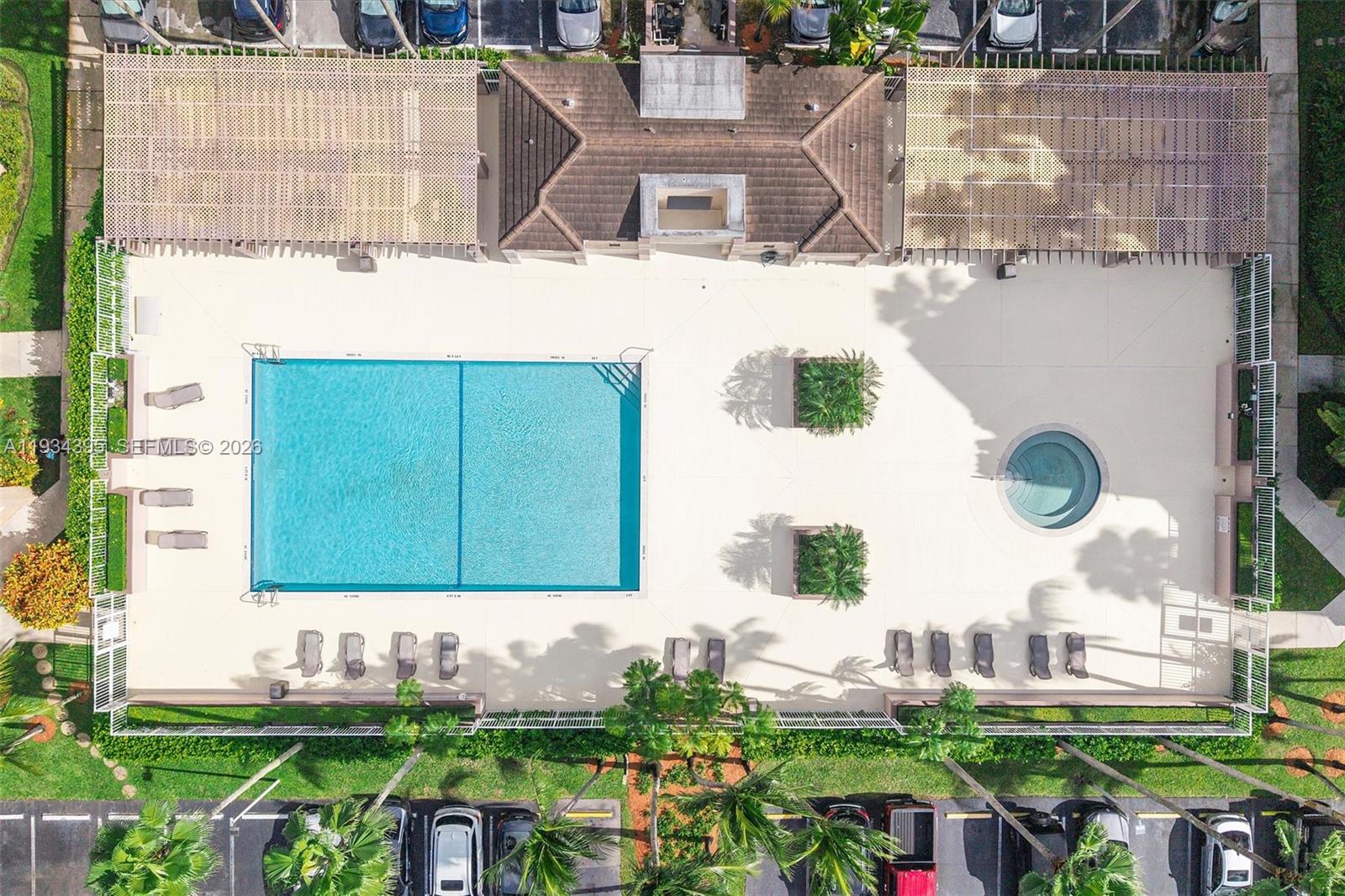 DORAL HOUSE CONDO NO 1 - Residential