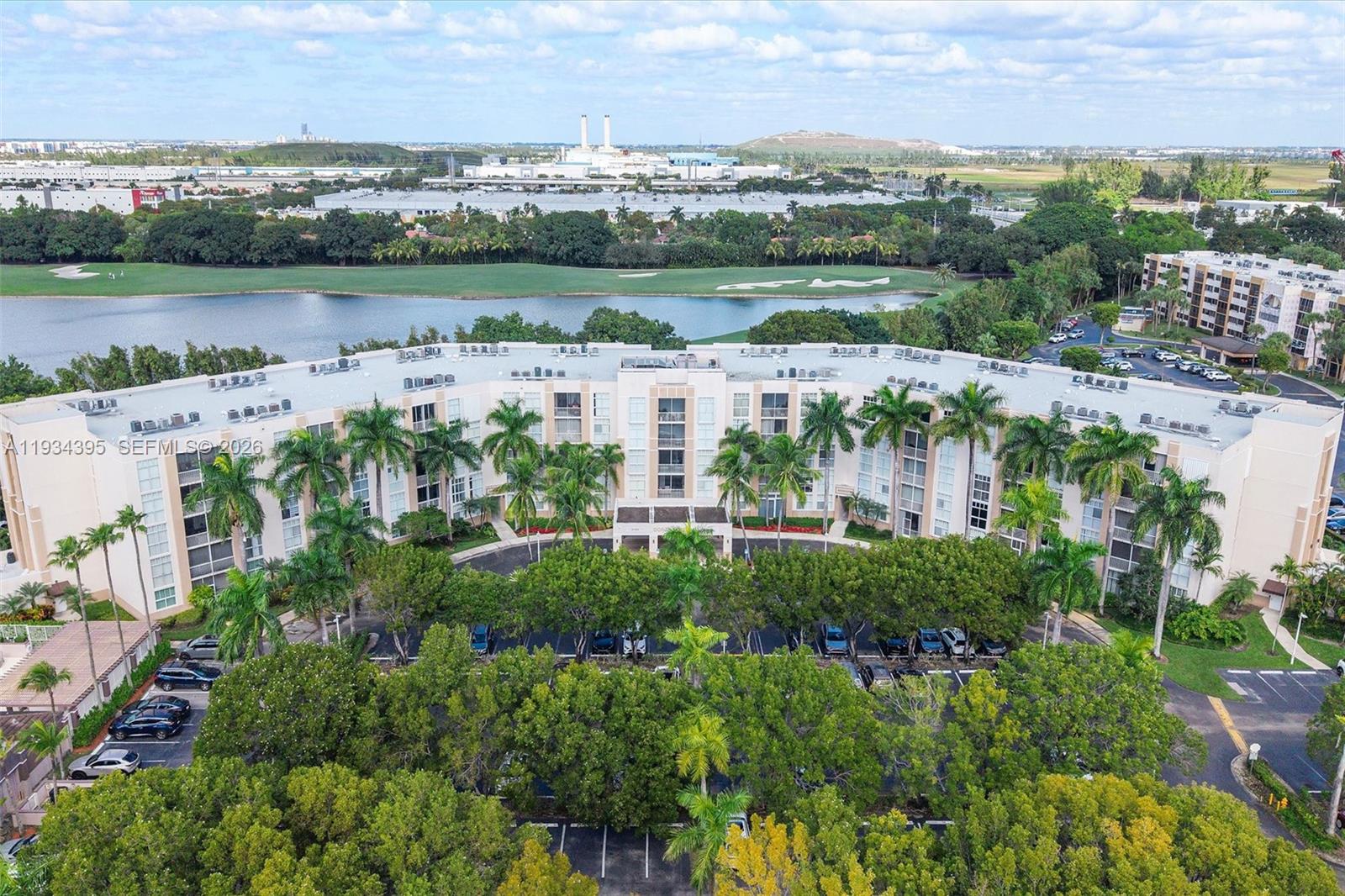 DORAL HOUSE CONDO NO 1 - Residential