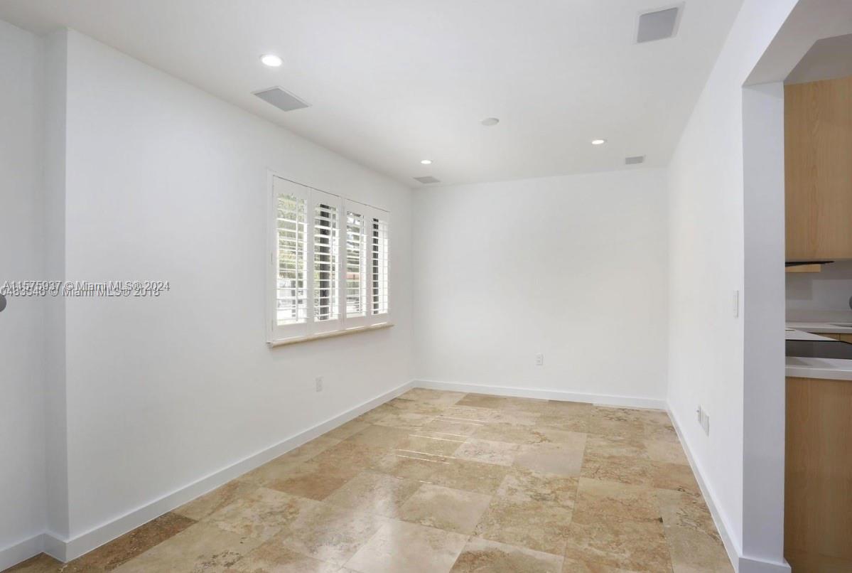 VILLAS AT SEGOVIA CONDO - Residential Lease