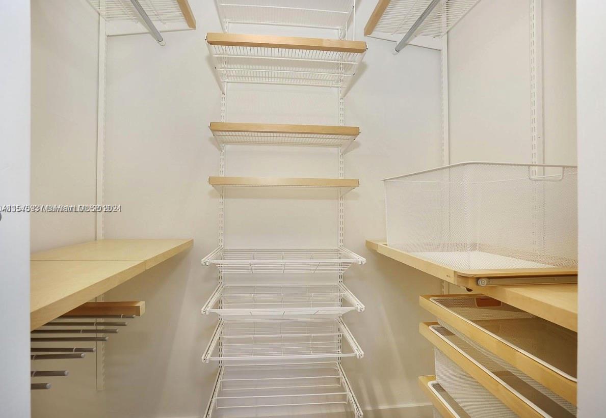 VILLAS AT SEGOVIA CONDO - Residential Lease