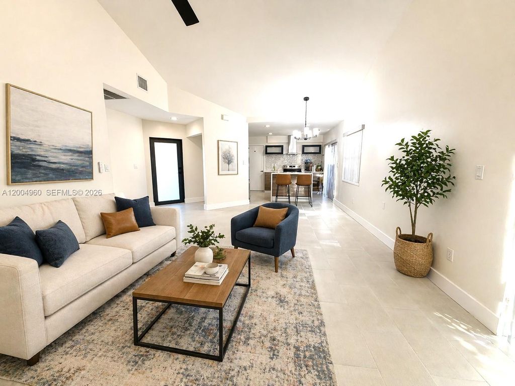 Photo of 640 SW 113th Ter, Pembroke Pines, FL 33025 (MLS # A12004960)