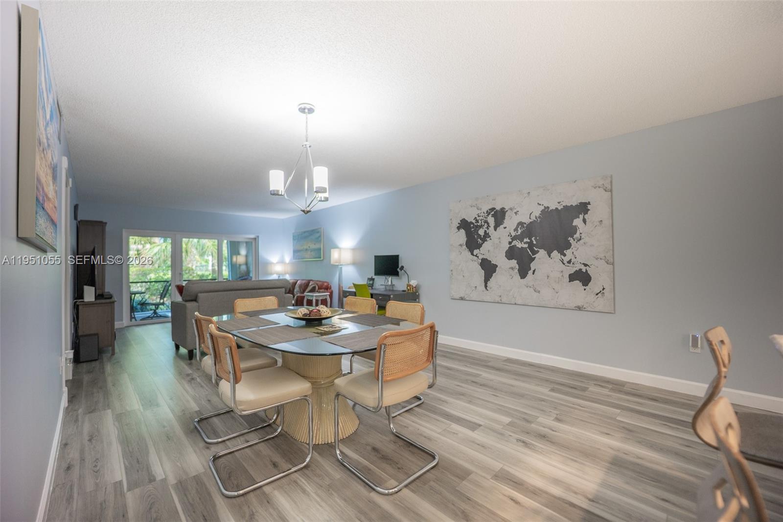 4000 Crystal Lake Dr 114