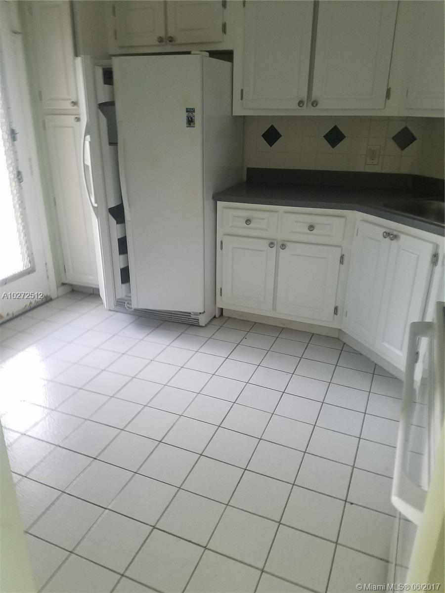 INVERRARY C C PH I - Residential Lease