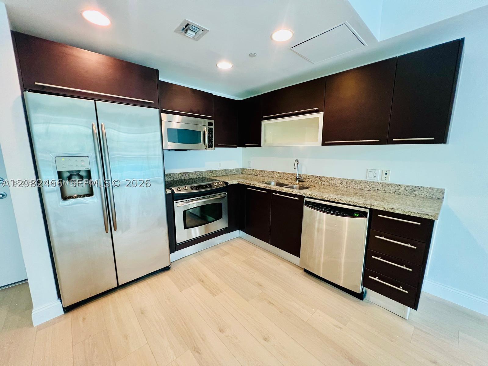950 S Brickell Bay 1109