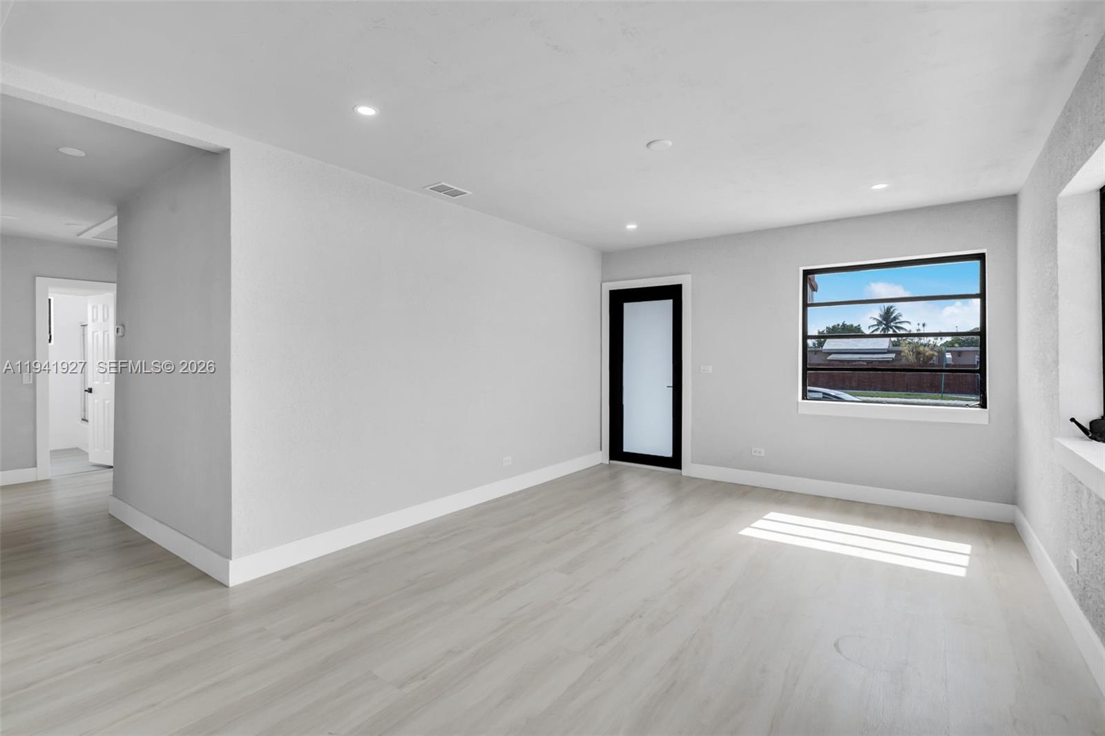 INGLESIDE PARK - Residential