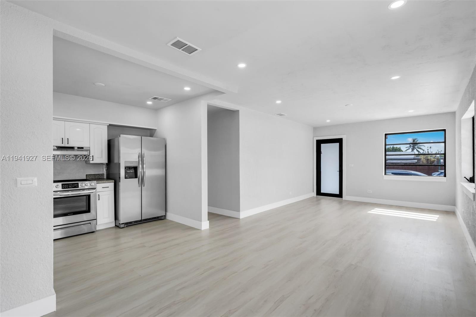 INGLESIDE PARK - Residential