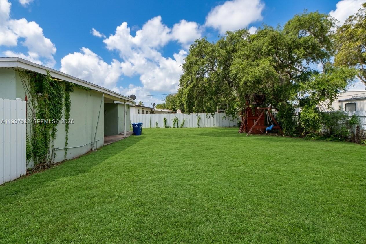 MYRTLE GROVE 1ST ADDN - Residential