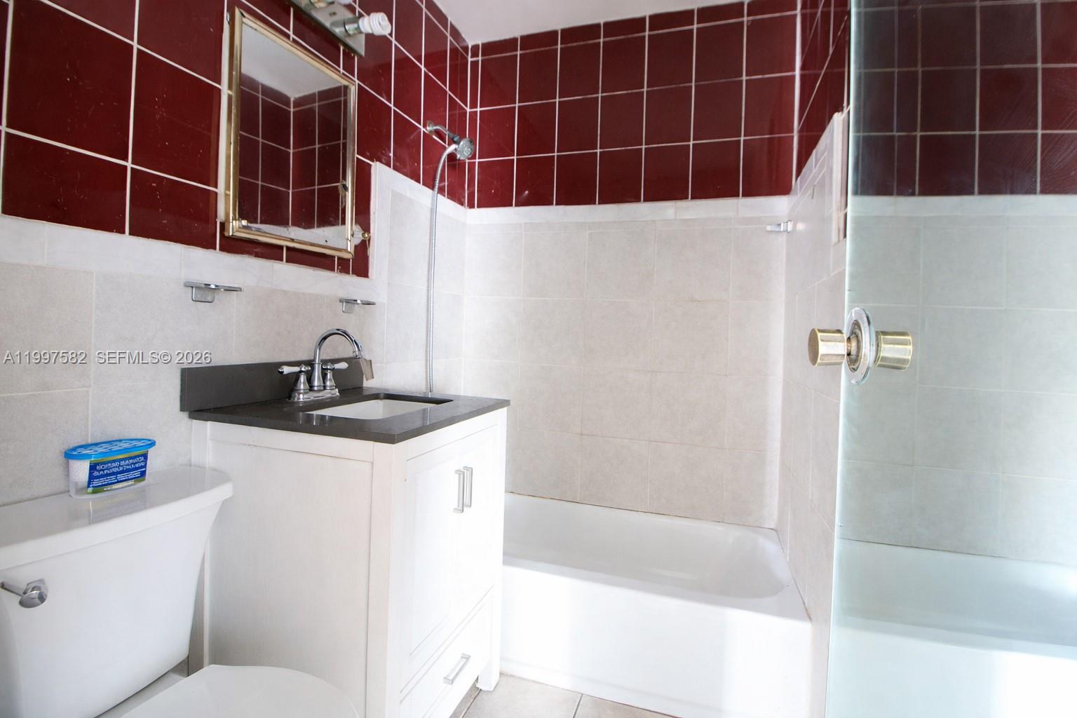 MYRTLE GROVE 1ST ADDN - Residential