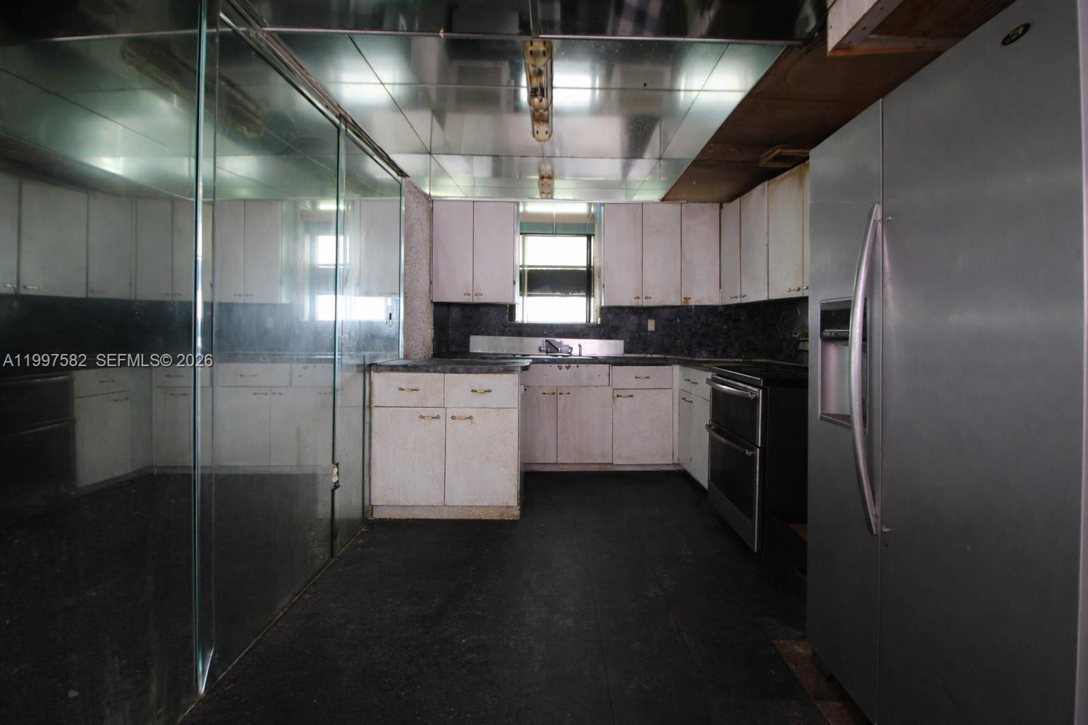 MYRTLE GROVE 1ST ADDN - Residential