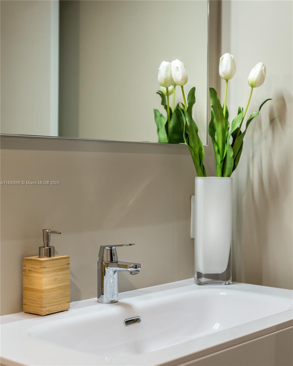 THE IVORY RESIDENCE CONDO - Residential