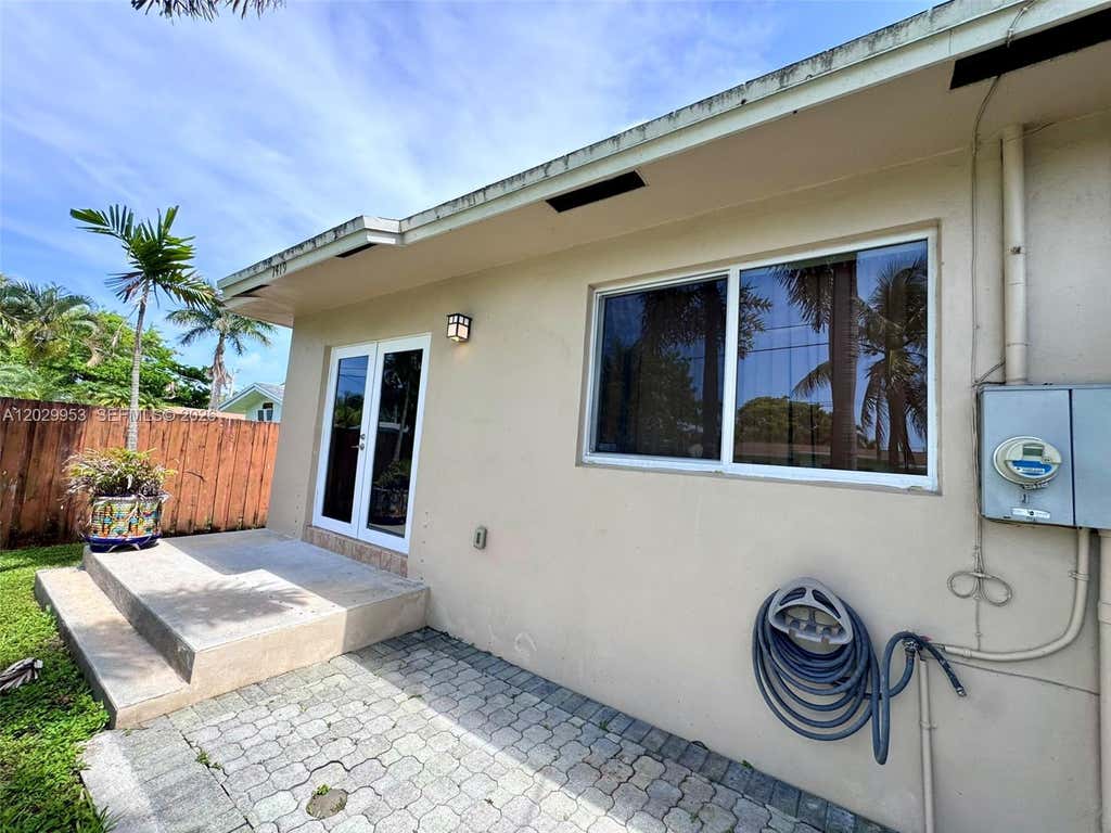 Photo of 1419 Garfield St #2 (Back), Hollywood, FL 33020 (MLS # A12029953)