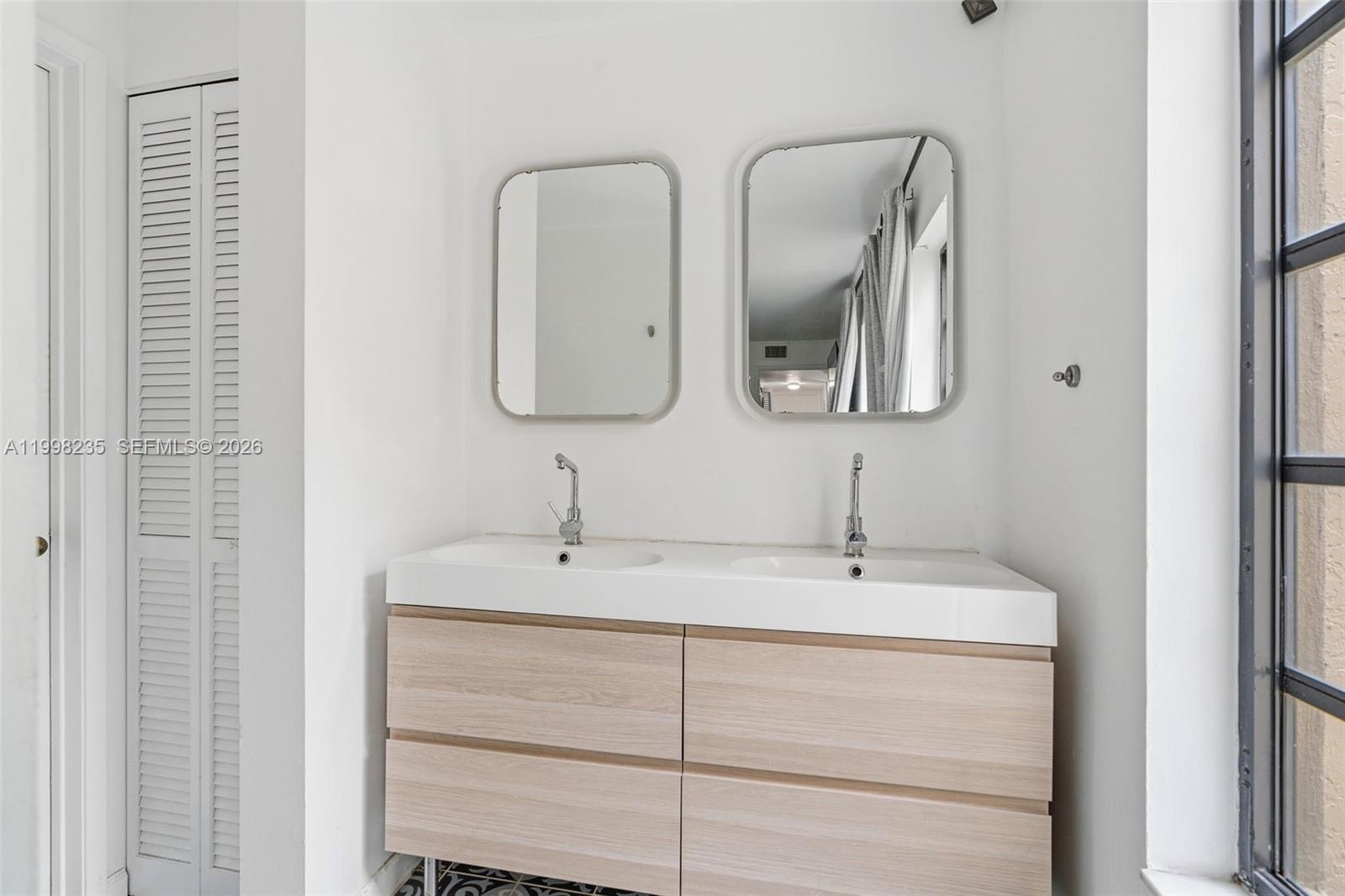 KENLAND POINTE CONDO #1 - Residential