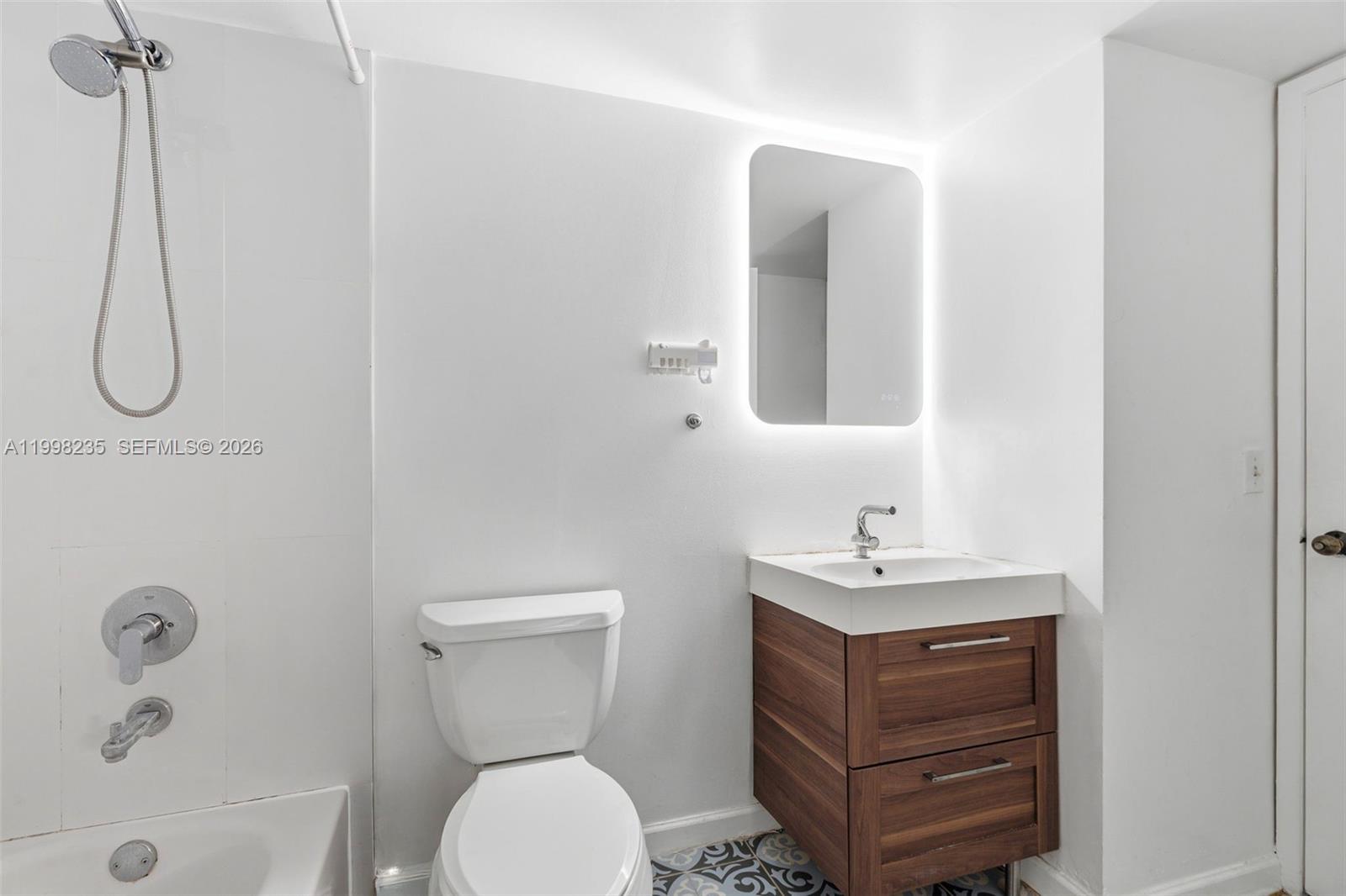 KENLAND POINTE CONDO #1 - Residential