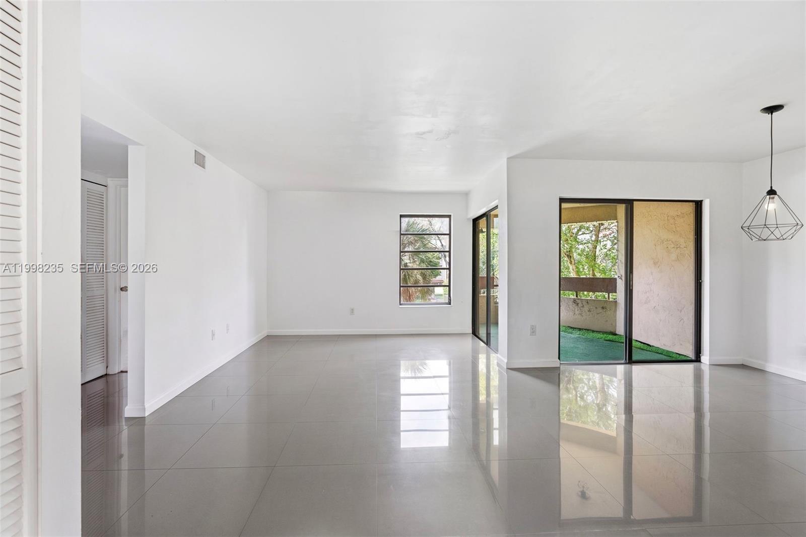 KENLAND POINTE CONDO #1 - Residential