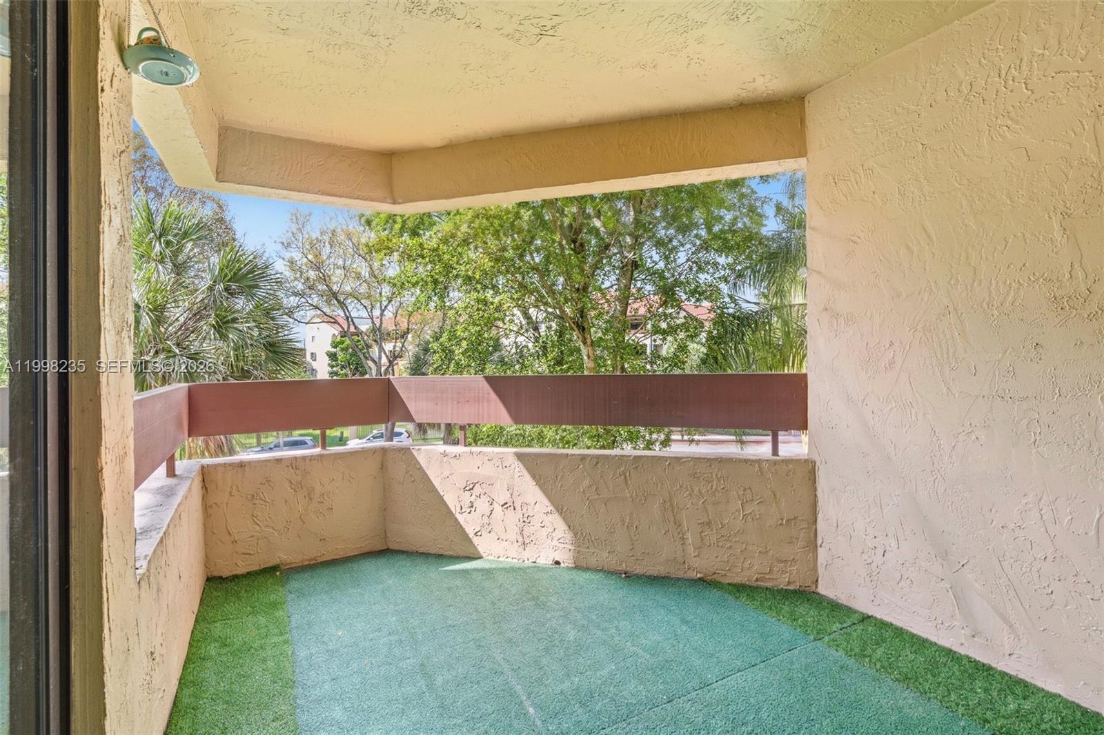 KENLAND POINTE CONDO #1 - Residential