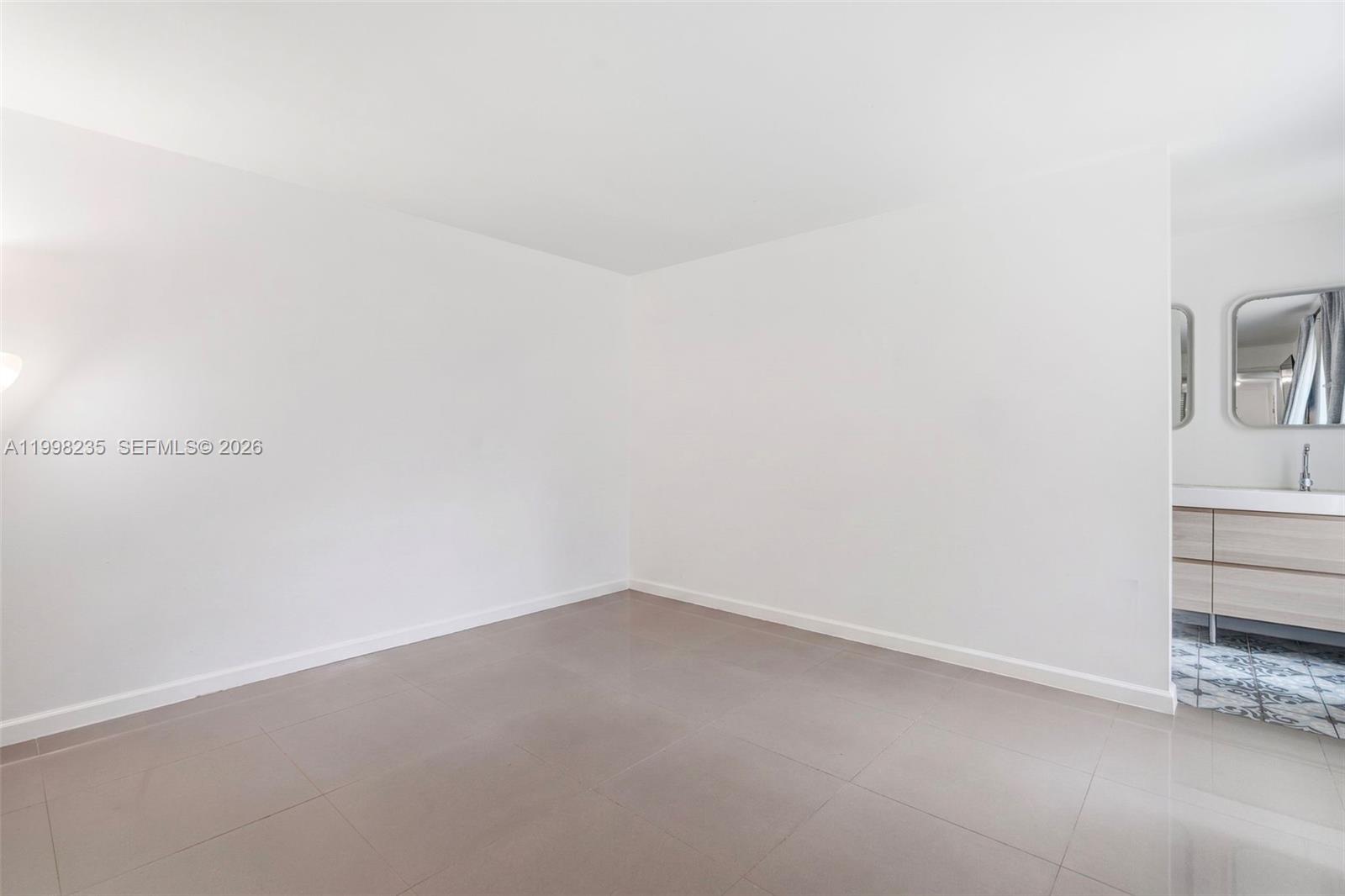 KENLAND POINTE CONDO #1 - Residential