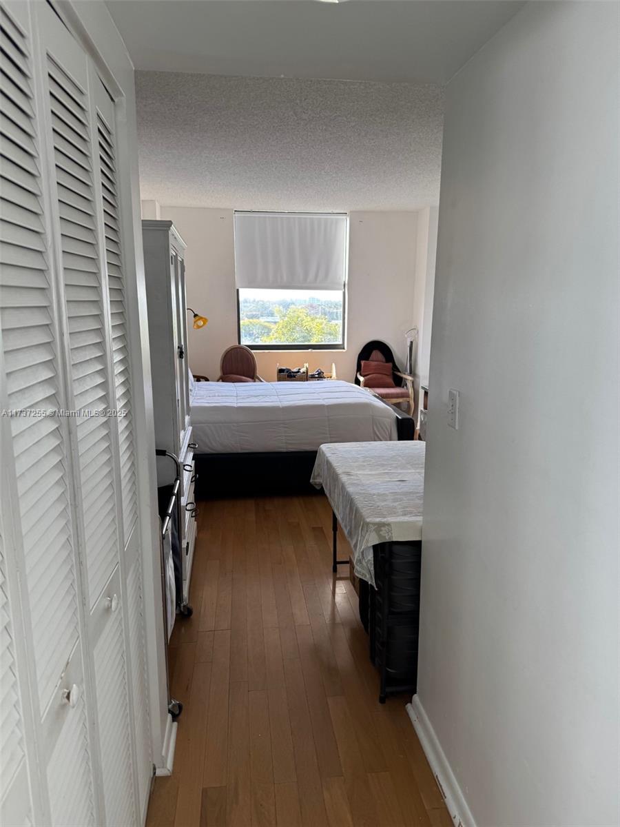 GREENWICH PH I CONDO - Residential