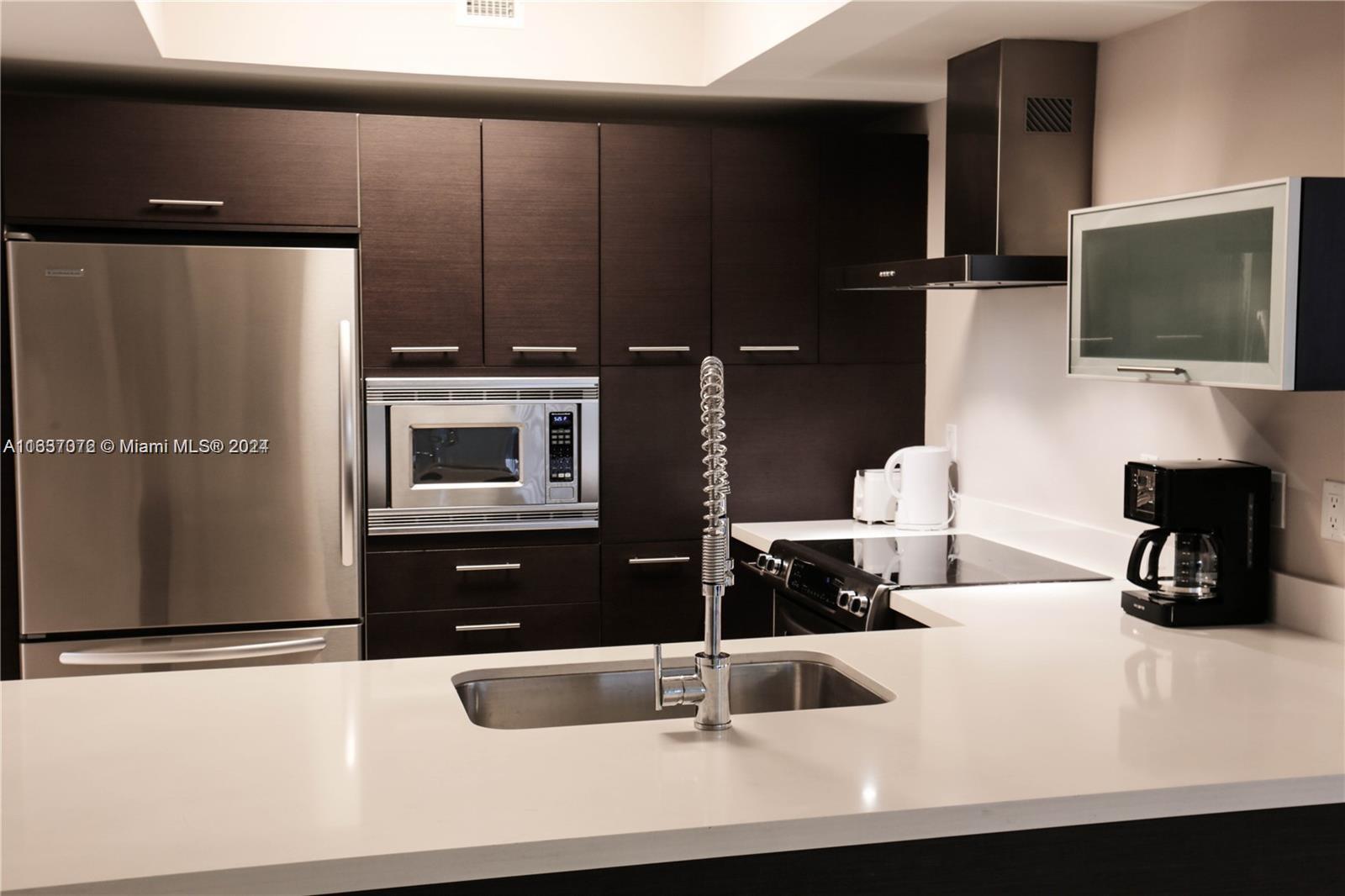 150 Sunny Isles Blvd 1-1403