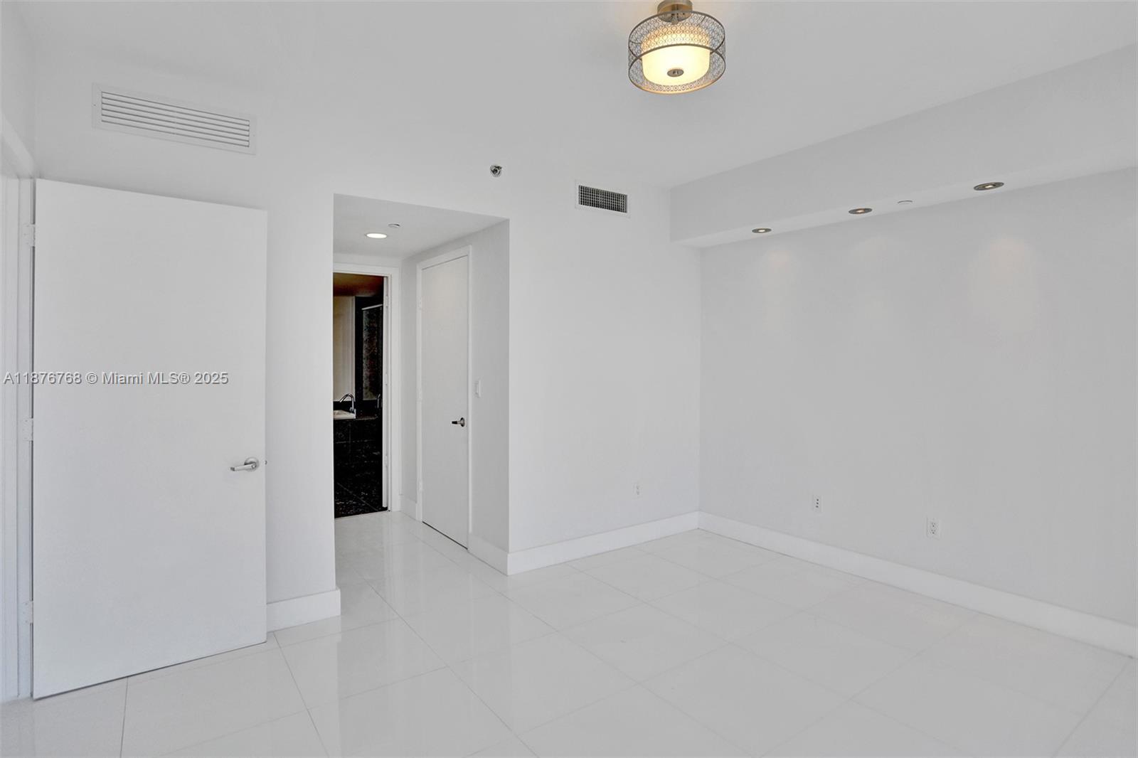 ICON BRICKELL NO TWO - Residential Lease