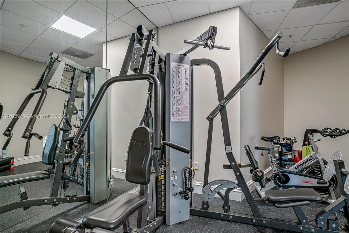 SUMMIT HOUSE CONDOMINIUM - Residential