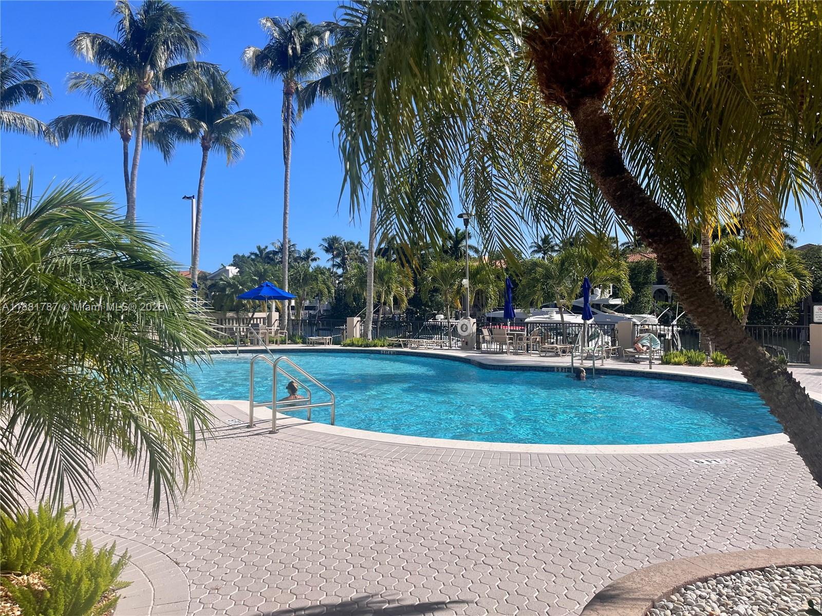 GABLES WATERWAY TOWERS CO - Residential Lease