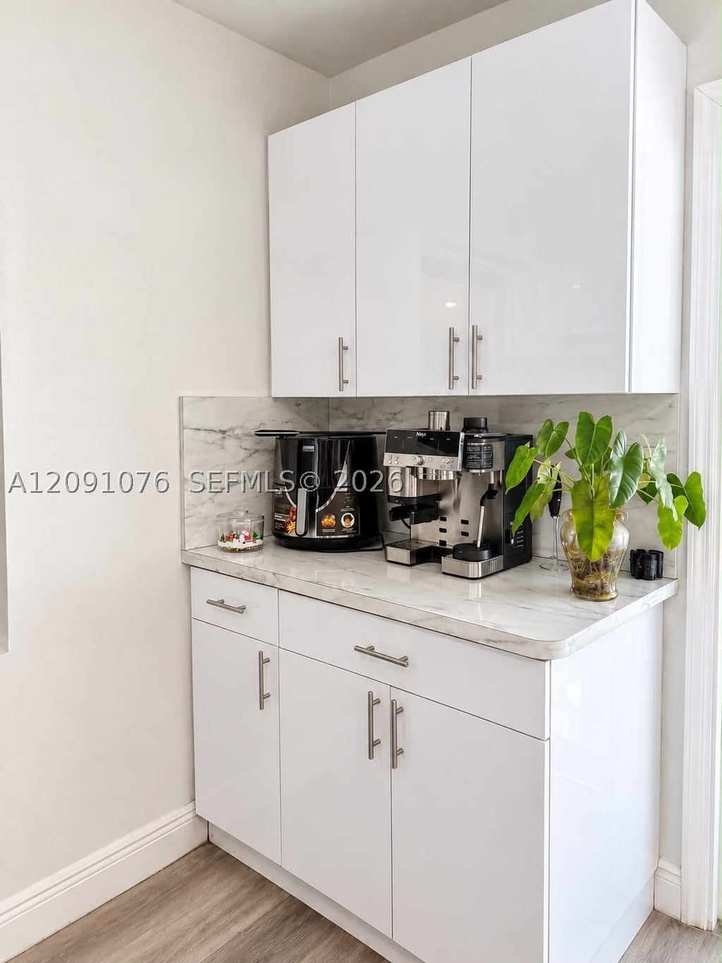 Photo of 2331 Mckinley St, Hollywood, FL 33020 (MLS # A12091076)