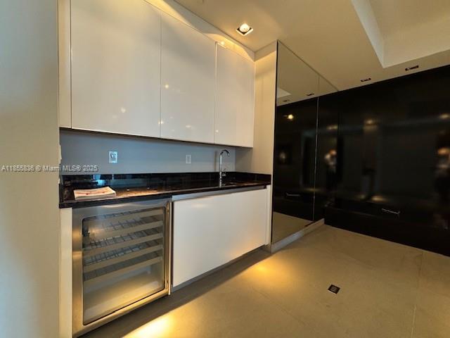 2711 HOLLYWOOD BEACH COND - Residential