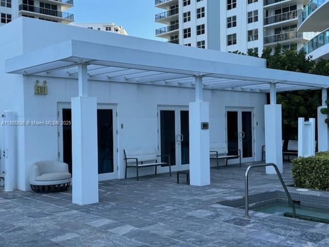 2711 HOLLYWOOD BEACH COND - Residential