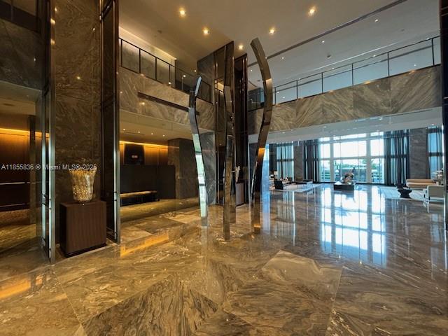2711 S Ocean Dr 3404