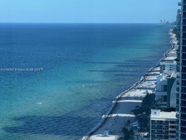 2711 HOLLYWOOD BEACH COND - Residential