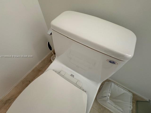 2711 HOLLYWOOD BEACH COND - Residential