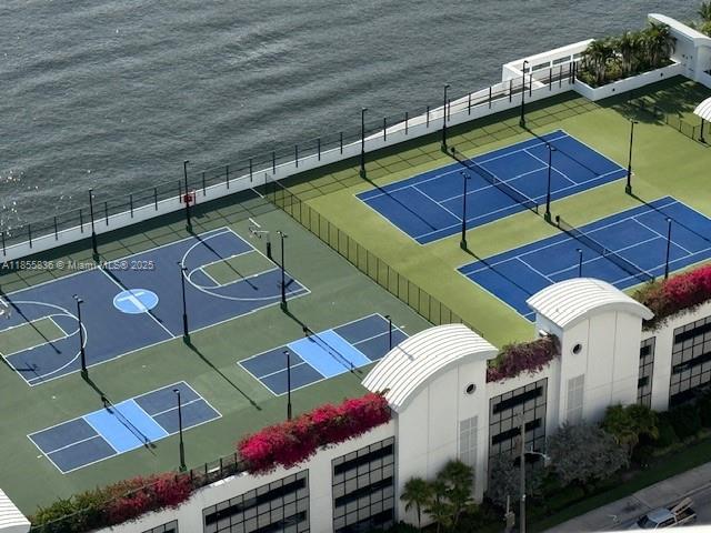 2711 HOLLYWOOD BEACH COND - Residential