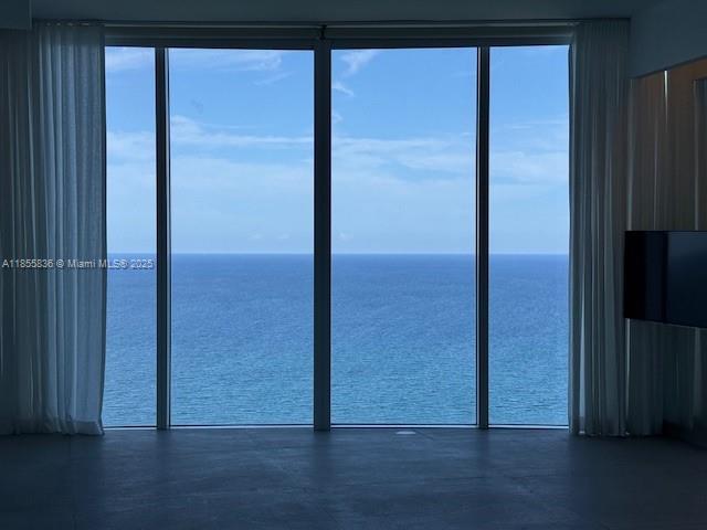 2711 HOLLYWOOD BEACH COND - Residential