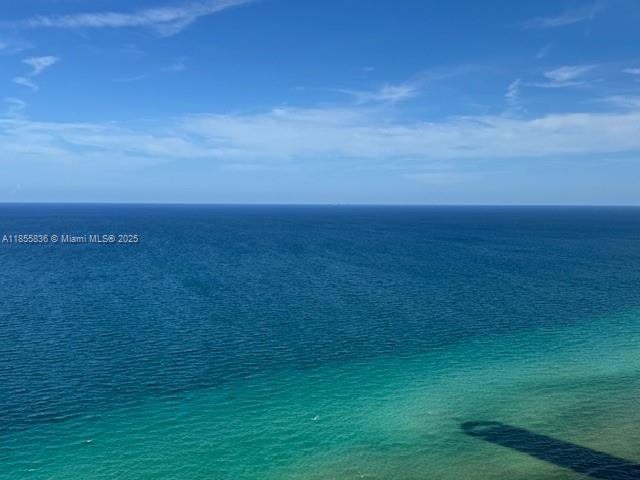 2711 HOLLYWOOD BEACH COND - Residential