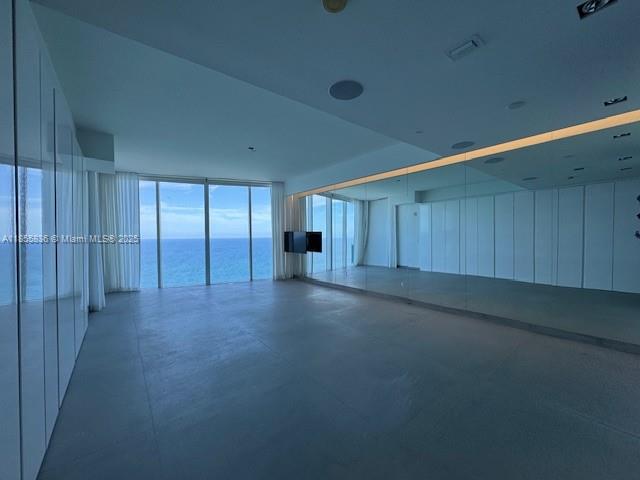 2711 HOLLYWOOD BEACH COND - Residential