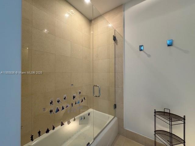 2711 HOLLYWOOD BEACH COND - Residential