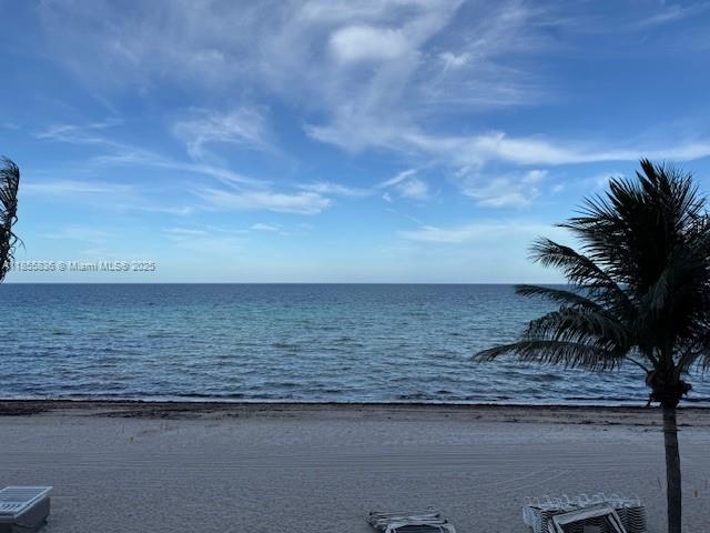 2711 HOLLYWOOD BEACH COND - Residential